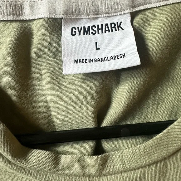 Gym Shark Tee Shirt - Picture 2 of 2